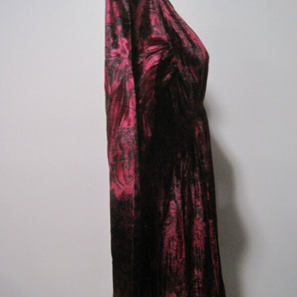 Apt. 9 Red & Black Velvet V-Neck Long Sleeve Mini Dress Women's Size Medium - Picture 5 of 8